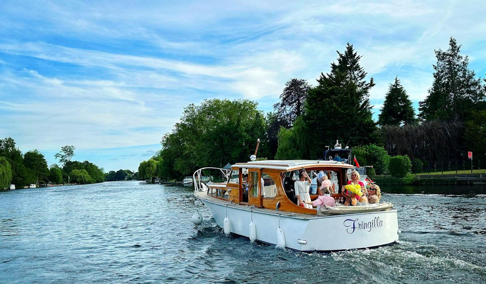Boat Hire Company - Fringilla on the Thames